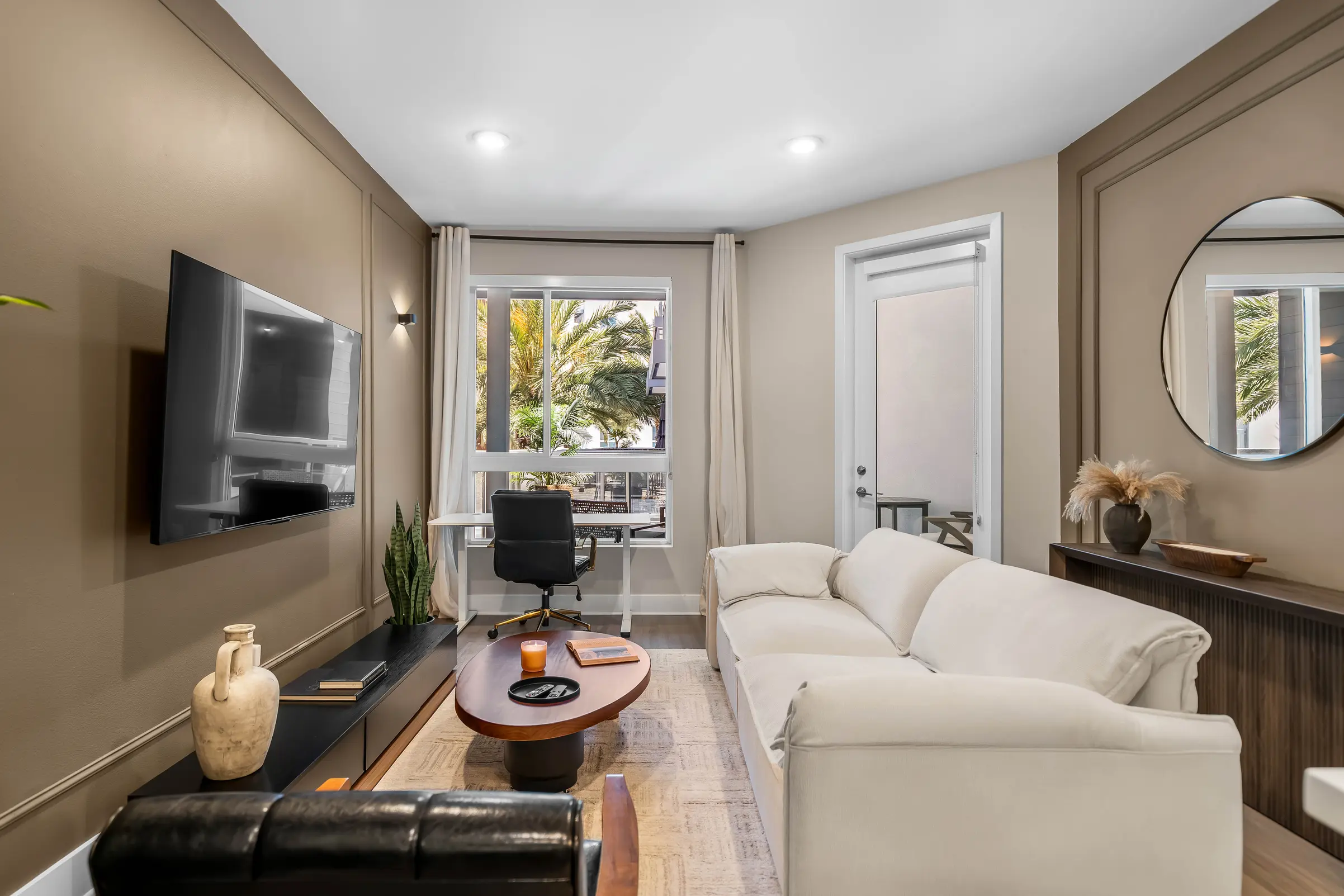 The Gisele Condo – photo 1