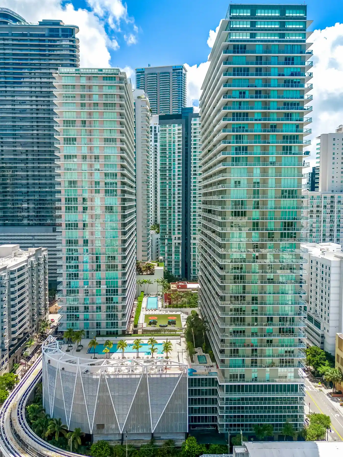 The Oasis Highrise — photo 1
