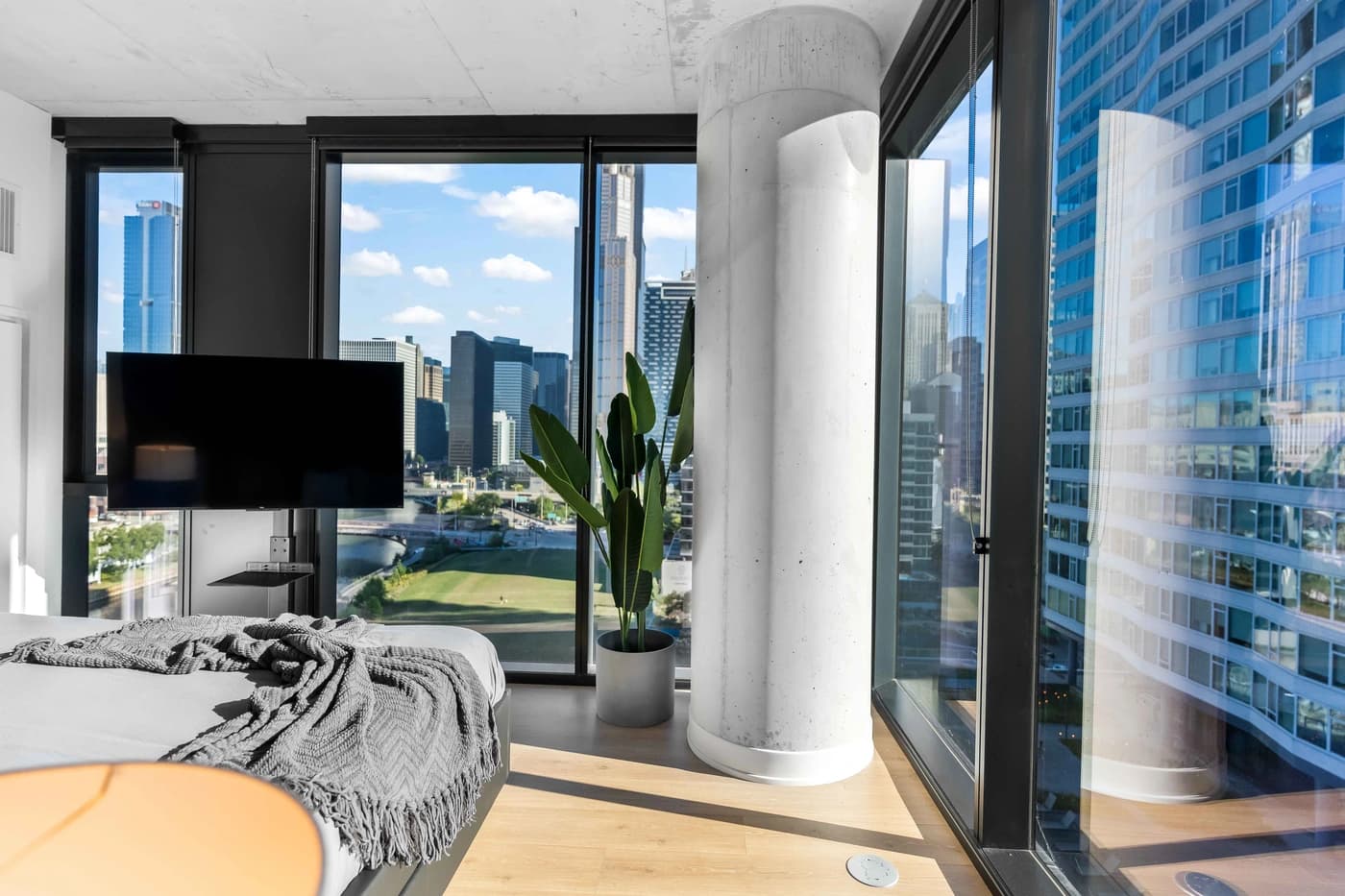 The Drake Highrise — photo 1