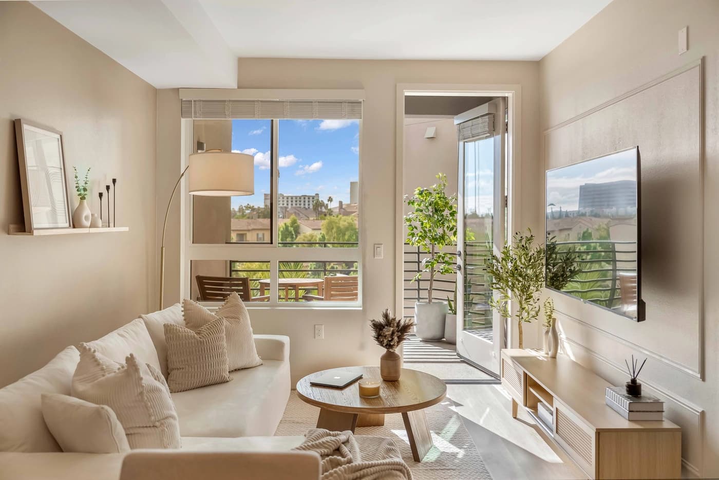 The Monica Condo - property photo