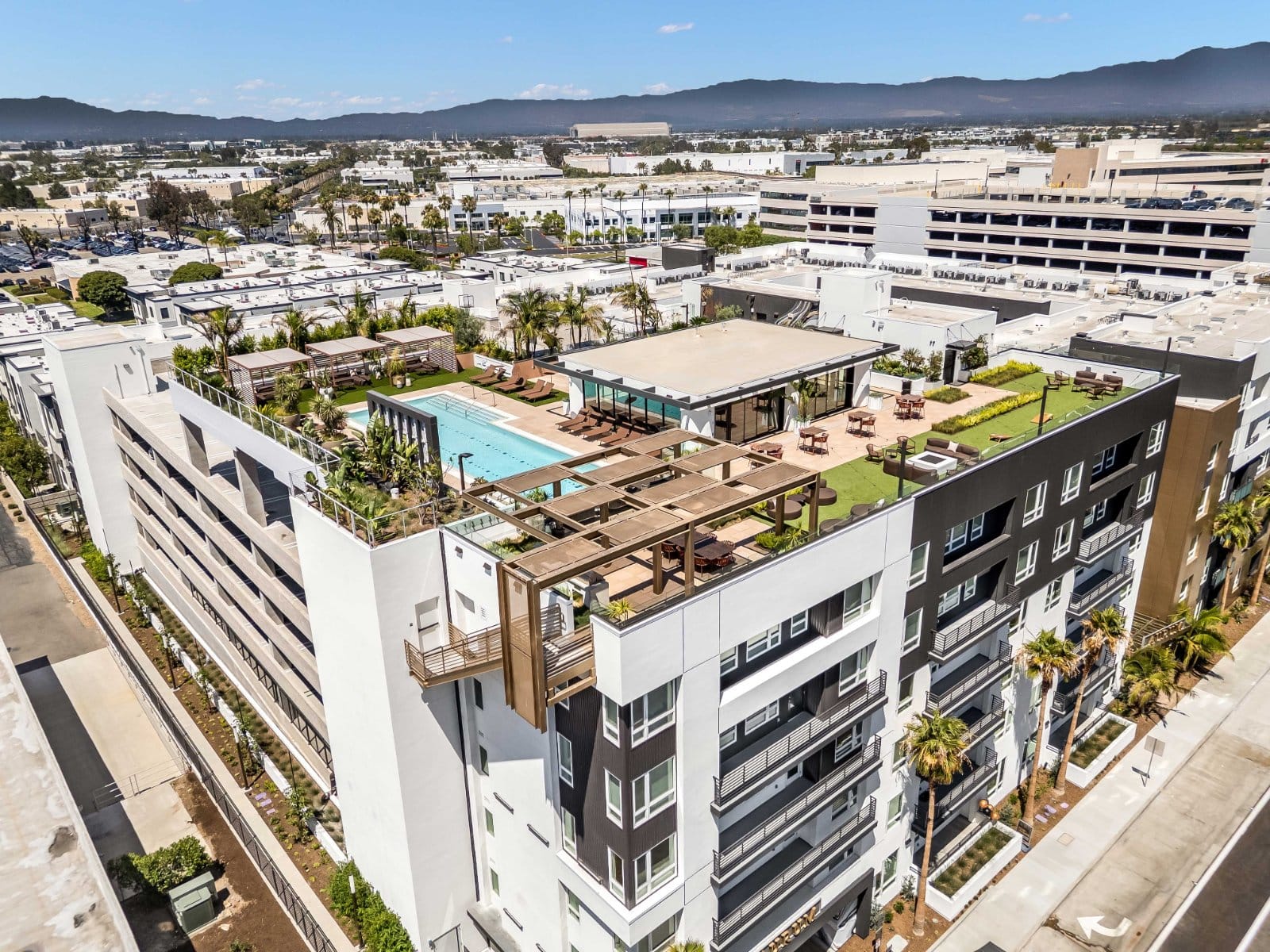 The building itself at Aurum, Irvine