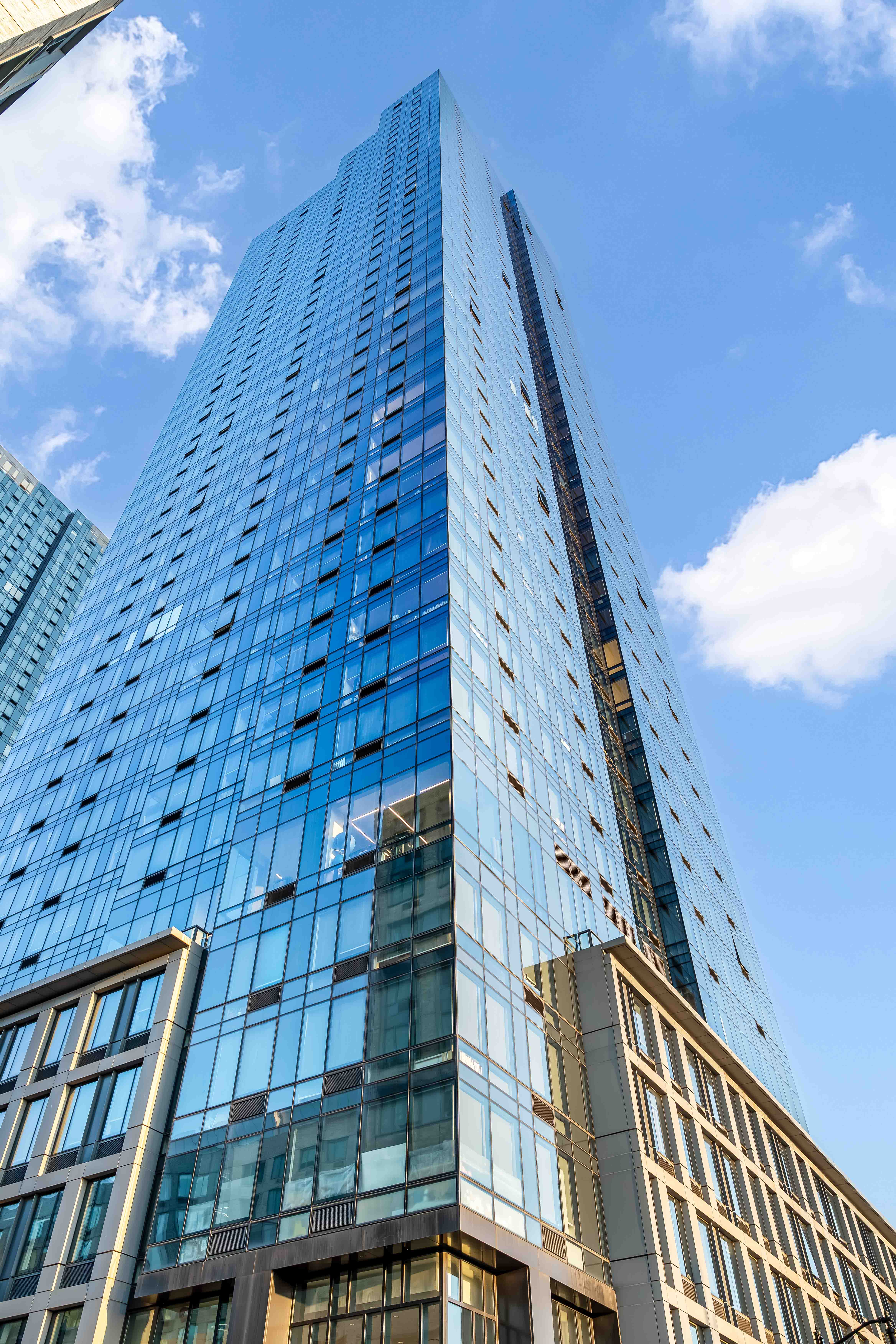 Vantage Collection in JERSEY CITY, NJ
