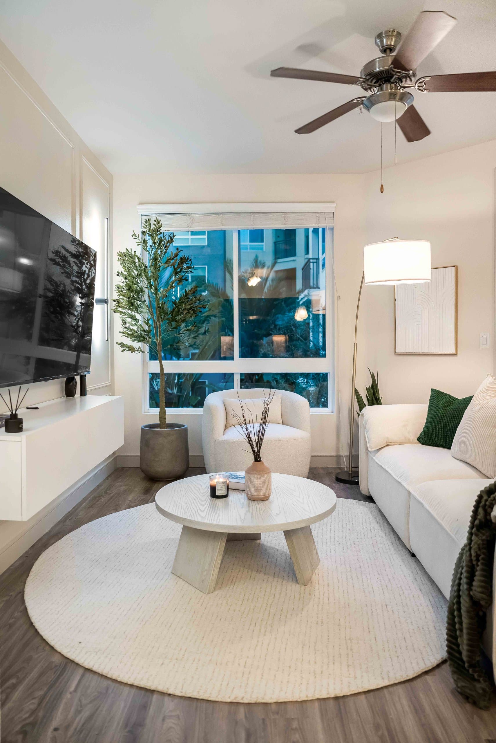 The Lauren Condo — photo 1
